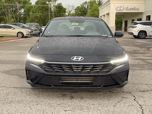 new 2025 Hyundai Elantra car, priced at $23,094