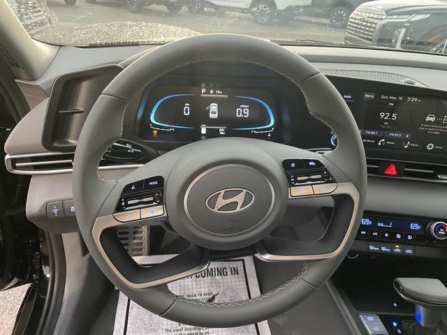 new 2025 Hyundai Elantra car, priced at $23,094