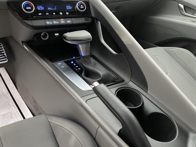 new 2025 Hyundai Elantra car, priced at $23,094