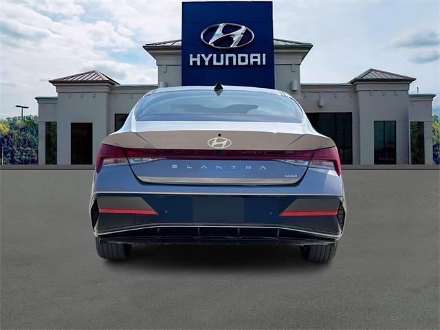 new 2025 Hyundai Elantra car, priced at $30,630
