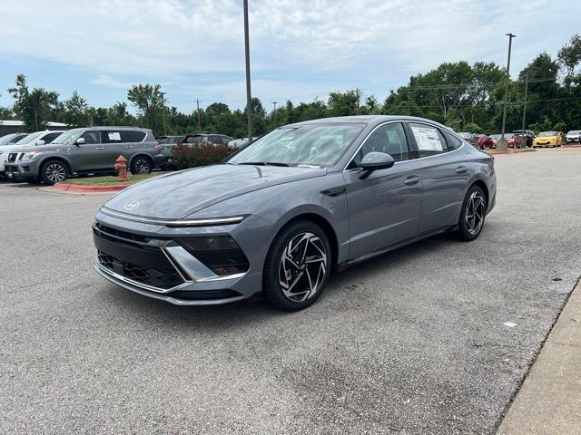 new 2024 Hyundai Sonata car, priced at $29,188