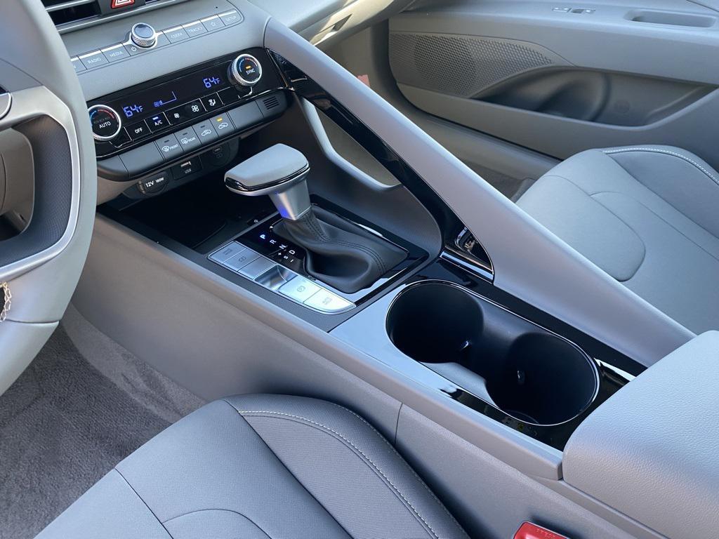 new 2025 Hyundai ELANTRA HEV car, priced at $25,183