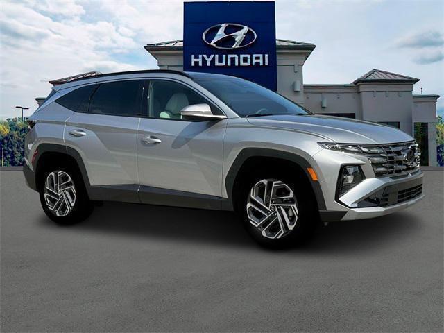 new 2025 Hyundai TUCSON Hybrid car, priced at $41,219