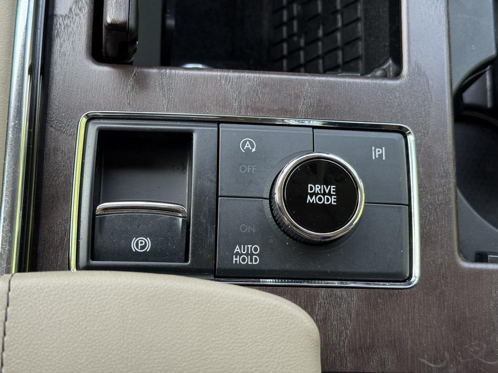 used 2024 Lincoln Navigator car, priced at $74,489