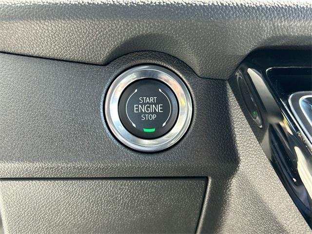 new 2025 Chevrolet Traverse car, priced at $43,345