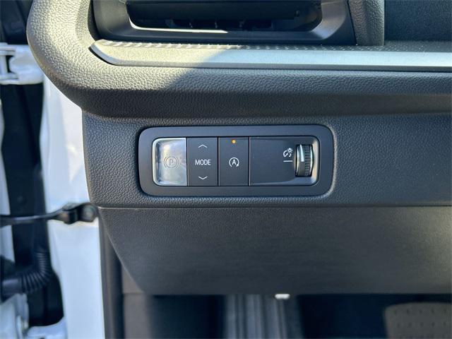 new 2025 Chevrolet Traverse car, priced at $43,345