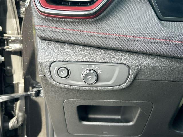 used 2025 Chevrolet TrailBlazer car, priced at $30,395