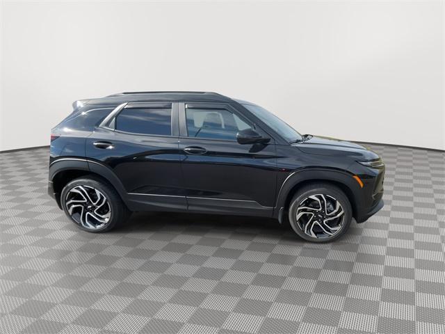 used 2025 Chevrolet TrailBlazer car, priced at $30,395