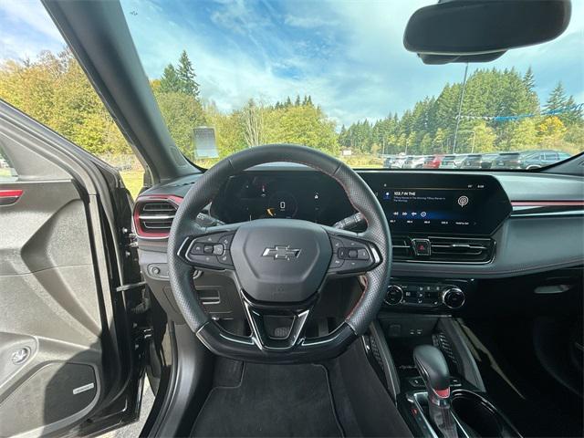 used 2025 Chevrolet TrailBlazer car, priced at $30,395