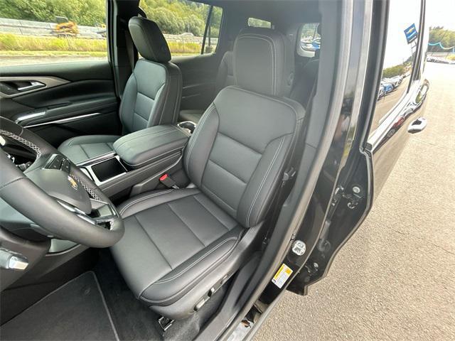 new 2025 Chevrolet Traverse car, priced at $45,695