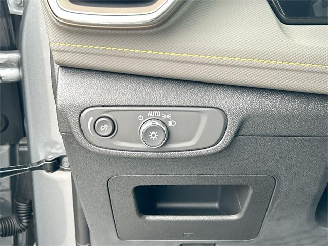 new 2025 Chevrolet TrailBlazer car, priced at $33,430