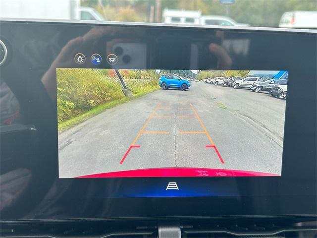 new 2025 Chevrolet Equinox car, priced at $38,335