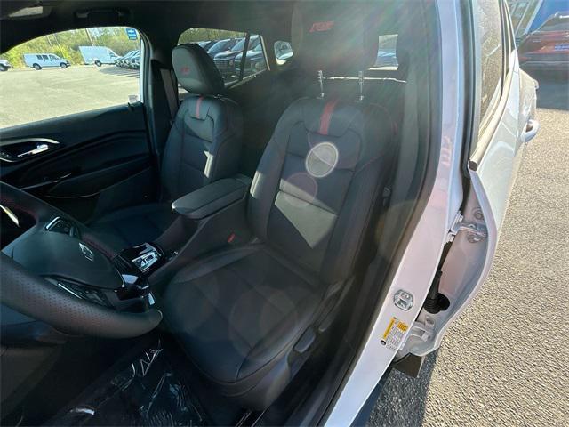 new 2025 Chevrolet Trax car, priced at $27,085