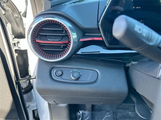 new 2025 Chevrolet Trax car, priced at $27,085