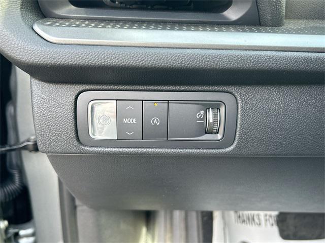 new 2025 Chevrolet Traverse car, priced at $50,280