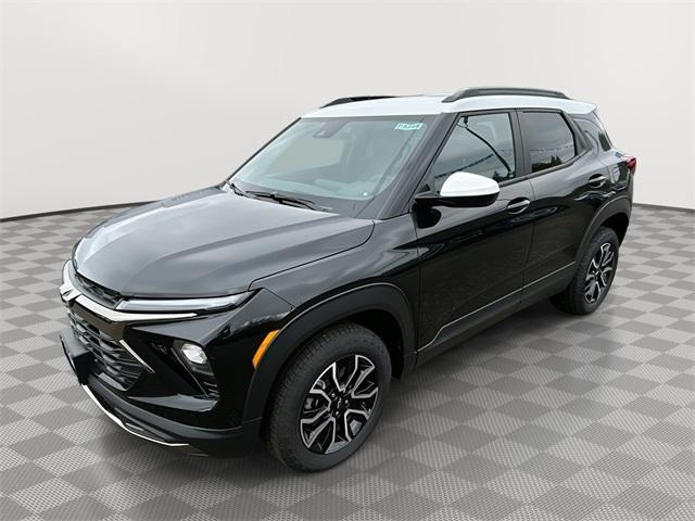 new 2025 Chevrolet TrailBlazer car, priced at $33,180