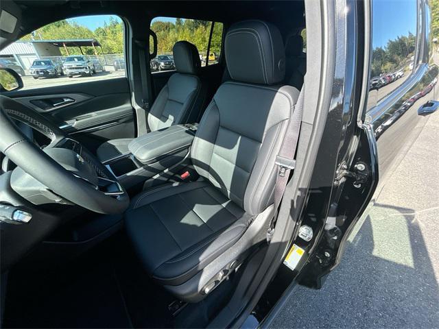 new 2025 Chevrolet Traverse car, priced at $45,345