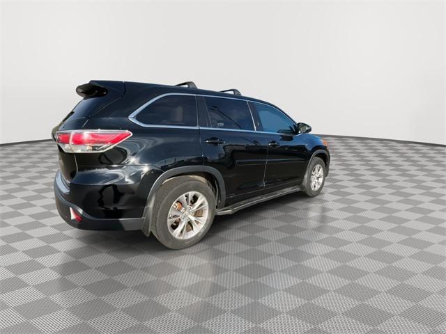 used 2014 Toyota Highlander car, priced at $14,402