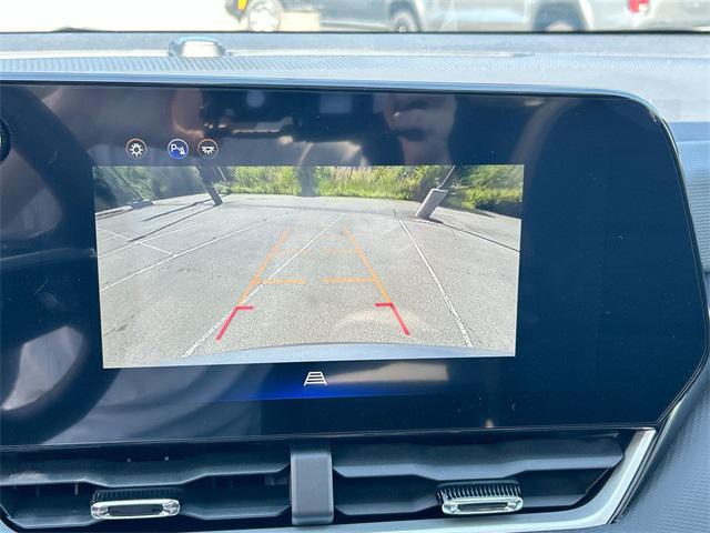 new 2025 Chevrolet Equinox car, priced at $33,640