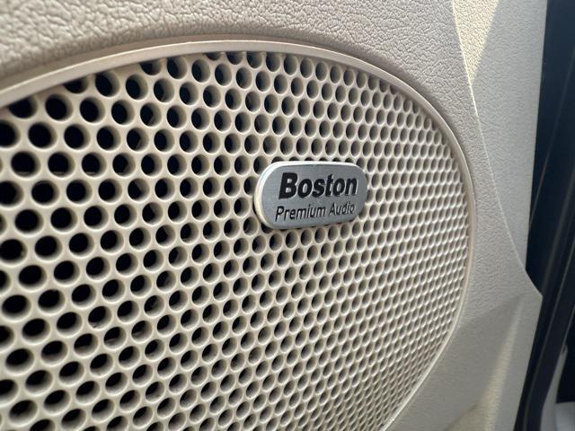 used 2010 Jeep Grand Cherokee car, priced at $6,476