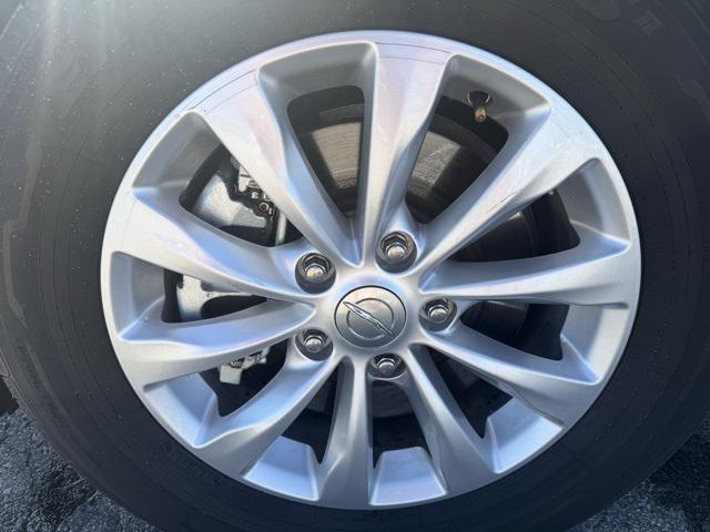 used 2018 Chrysler Pacifica car, priced at $11,976