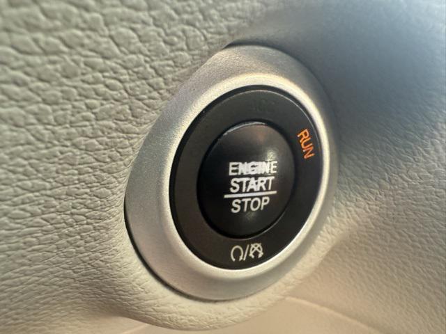 used 2018 Chrysler Pacifica car, priced at $11,976