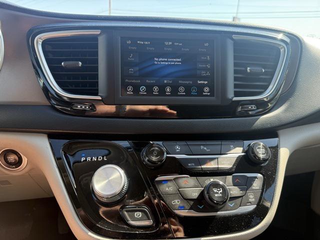 used 2018 Chrysler Pacifica car, priced at $11,976