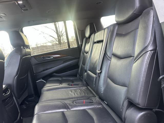 used 2019 Cadillac Escalade ESV car, priced at $25,477