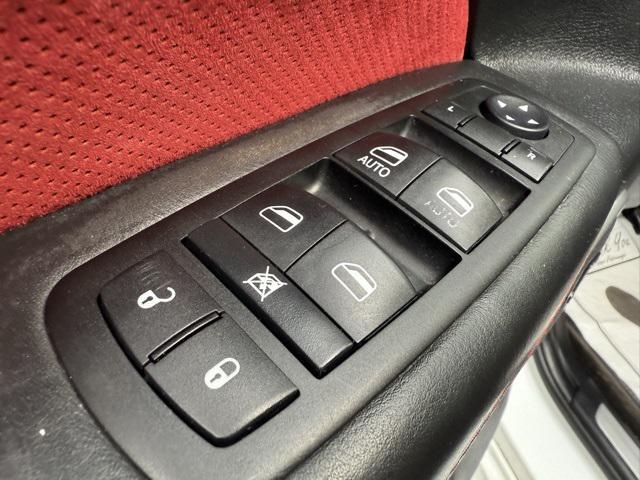 used 2015 Jeep Grand Cherokee car, priced at $28,476