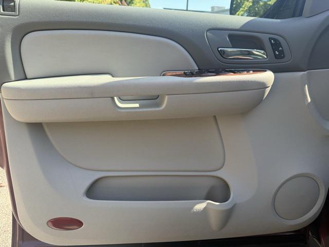 used 2008 Chevrolet Avalanche car, priced at $12,976