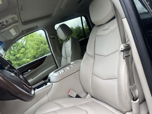 used 2015 Cadillac Escalade car, priced at $17,977