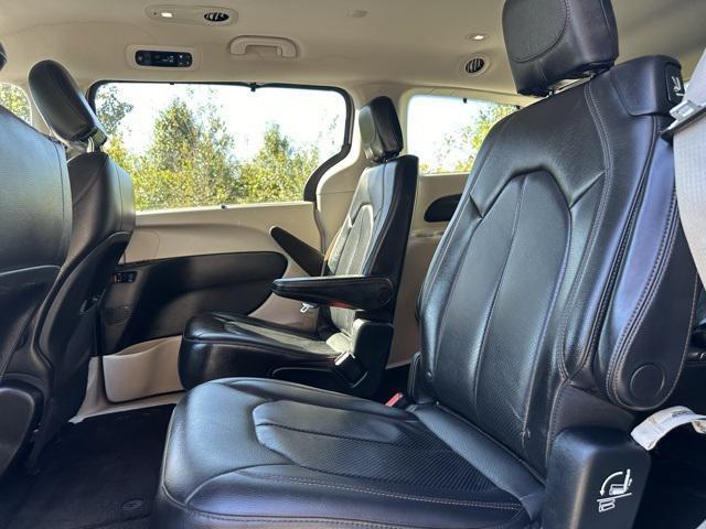 used 2018 Chrysler Pacifica car, priced at $16,976