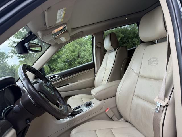 used 2017 Jeep Grand Cherokee car, priced at $13,376