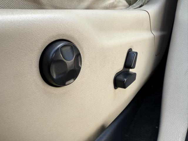 used 2012 Jeep Grand Cherokee car, priced at $7,976