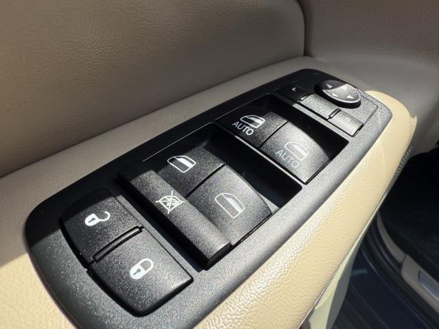 used 2012 Jeep Grand Cherokee car, priced at $7,976
