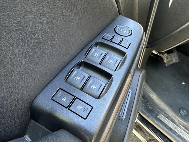 used 2019 GMC Yukon car, priced at $32,977