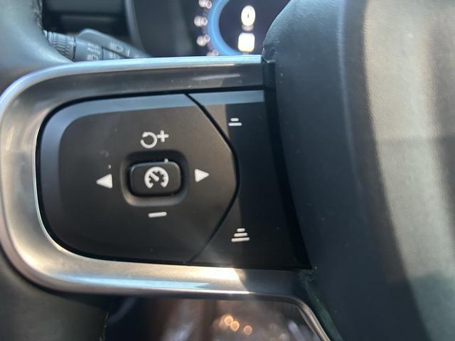 used 2024 Volvo XC40 car, priced at $25,776