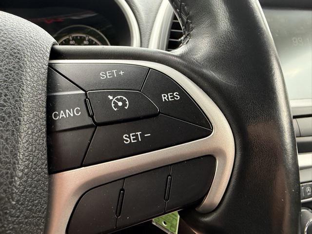 used 2015 Jeep Cherokee car, priced at $10,976