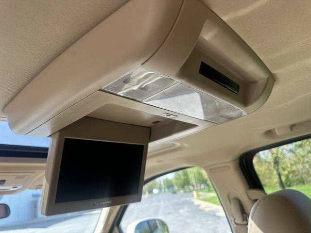 used 2014 Cadillac Escalade ESV car, priced at $14,977