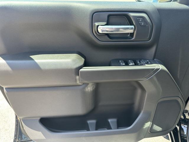 new 2025 Chevrolet Silverado 1500 car, priced at $47,645