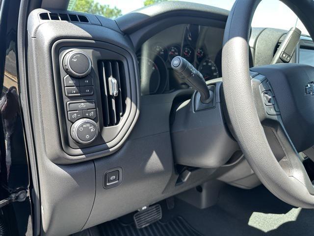 new 2025 Chevrolet Silverado 1500 car, priced at $47,645