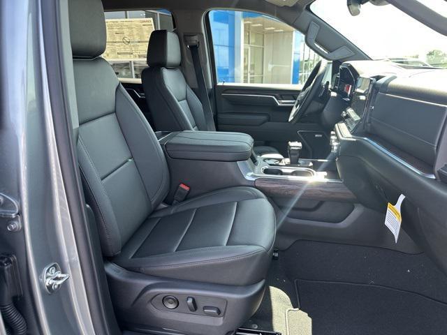 new 2025 GMC Sierra 1500 car, priced at $66,365