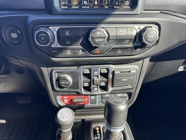 used 2021 Jeep Gladiator car, priced at $37,341