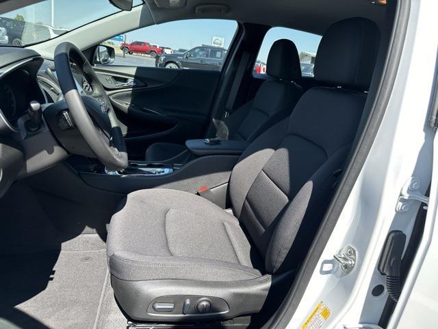 new 2025 Chevrolet Malibu car, priced at $26,285