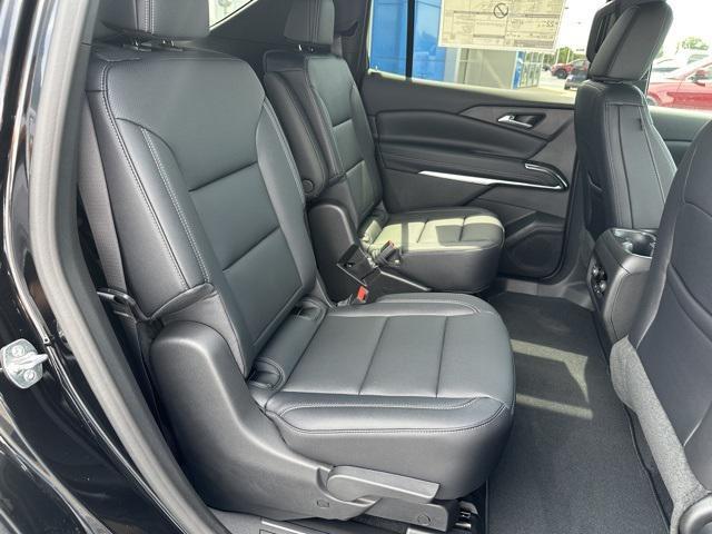 new 2026 Chevrolet Traverse car, priced at $43,525