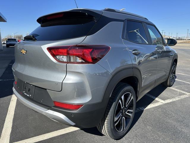 new 2025 Chevrolet TrailBlazer car, priced at $28,615