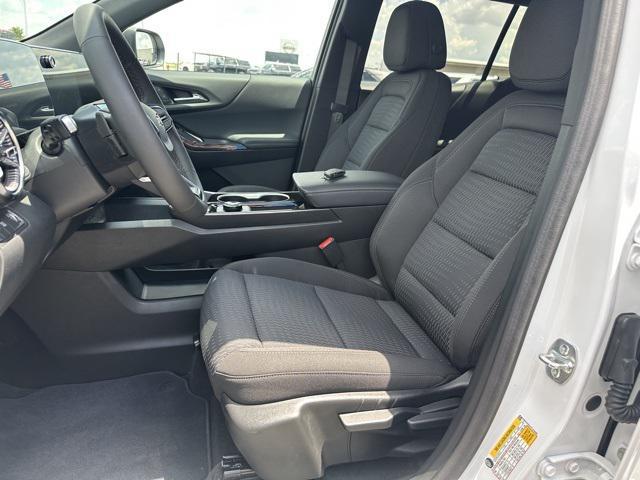 new 2026 Chevrolet Equinox car, priced at $30,035