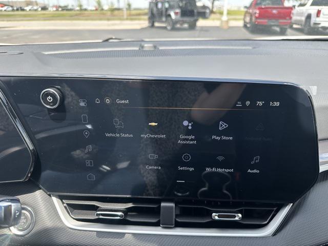 new 2026 Chevrolet Equinox car, priced at $30,035