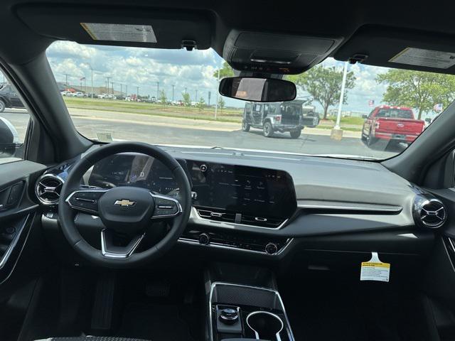 new 2026 Chevrolet Equinox car, priced at $30,035