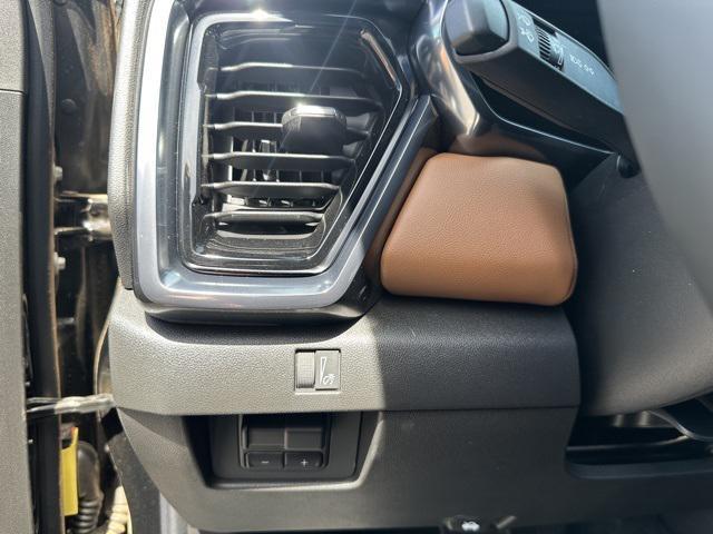 new 2025 GMC Canyon car, priced at $49,700